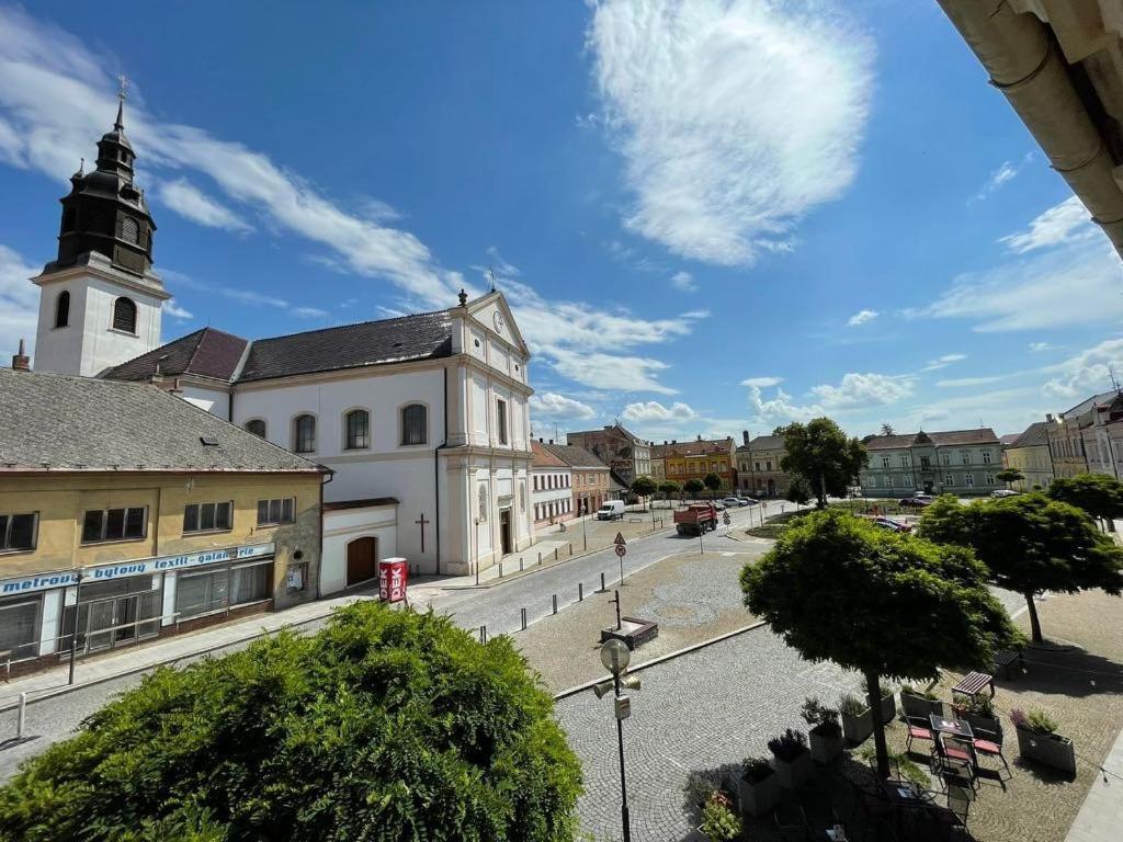 Relax21 Hotel Uhersky Ostroh Exterior foto