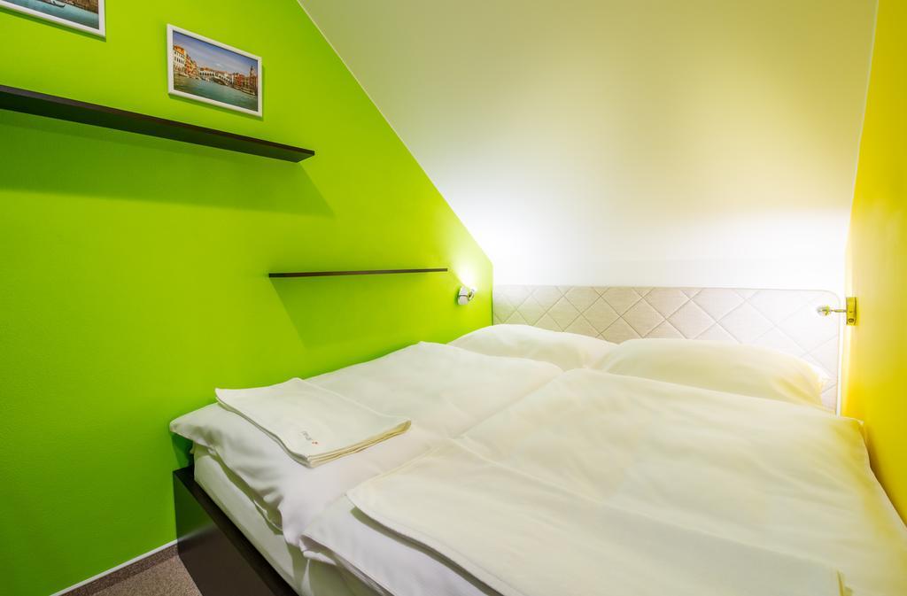 Relax21 Hotel Uhersky Ostroh Cameră foto