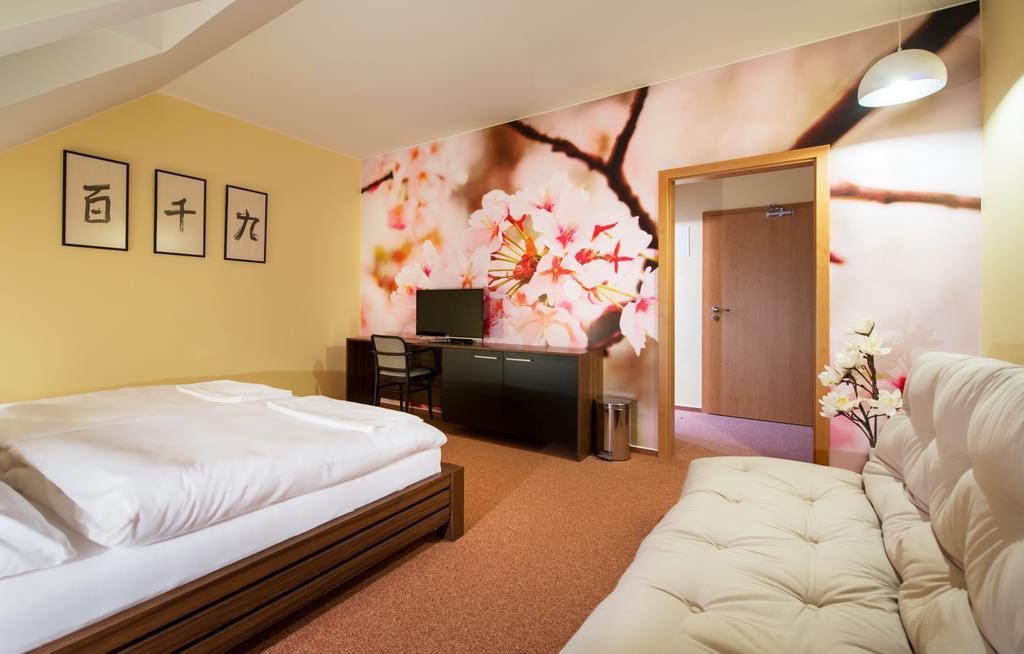 Relax21 Hotel Uhersky Ostroh Cameră foto