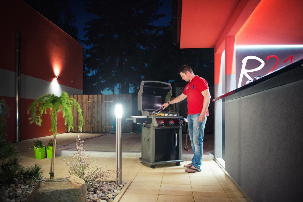 Relax21 Hotel Uhersky Ostroh Exterior foto