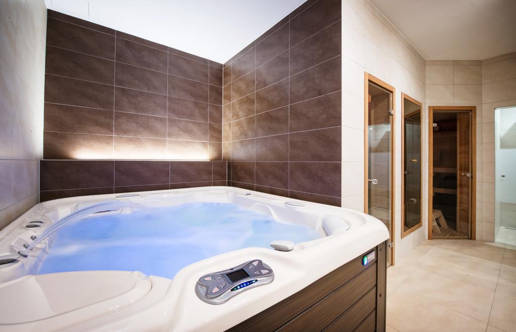 Relax21 Hotel Uhersky Ostroh Exterior foto